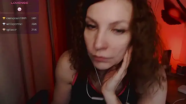 Snapshot of JohansonKatie chatting on 02/03/25, 11:36 JohansonKatie online show from 02/03/25, 11:36