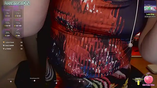 Snapshot of JohansonKatie chatting on 03/03/25, 01:31 JohansonKatie online show from 03/03/25, 01:31