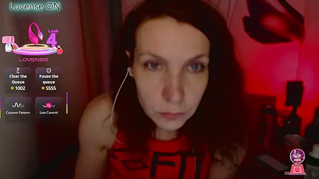 Snapshot of JohansonKatie chatting on 03/18/25, 06:25 JohansonKatie online show from 03/18/25, 06:25