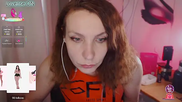 Snapshot of JohansonKatie chatting on 03/18/25, 12:47 JohansonKatie online show from 03/18/25, 12:47