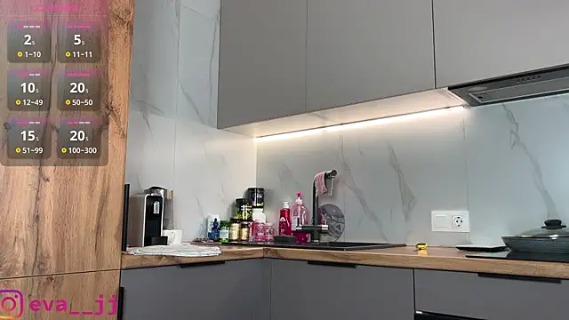 Eva JJ online show from 05/05/26, 01:57