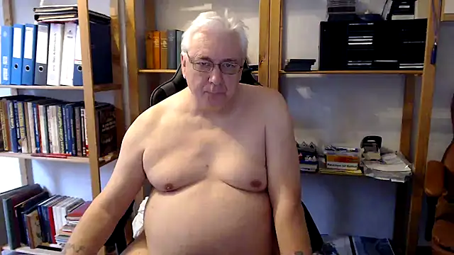 Snapshot of SchwanzhureXXL chatting on 02/12/25, 02:43 SchwanzhureXXL online show from 02/12/25, 02:43