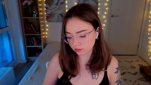 MilenaSaint online show from 06/23/26, 03:37