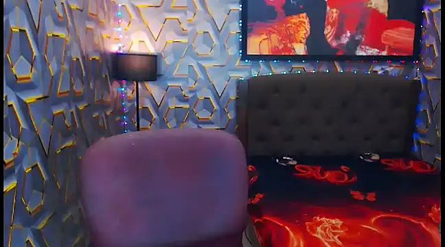 Snapshot of KylieMaxwellCaulfield_TS chatting on 12/22/24, 12:07 KylieMaxwellCaulfield TS online show from 12/22/24, 12:07