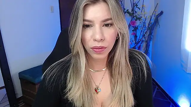 ms sofia x online show from 10/29/25, 03:36