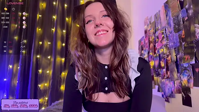 HotaruTomo online show from 12/21/25, 01:57