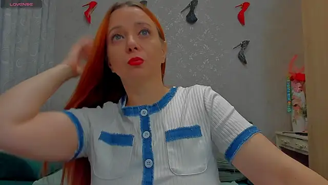 Snapshot of emilianna666 chatting on 10/08/25, 08:34 emilianna666 online show from 10/08/25, 08:34