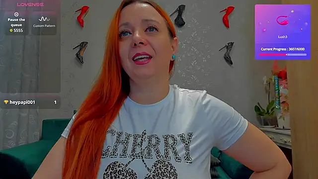 Snapshot of emilianna666 chatting on 10/25/25, 11:51 emilianna666 online show from 10/25/25, 11:51