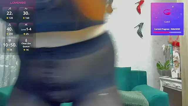 Snapshot of emilianna666 chatting on 10/27/25, 01:48 emilianna666 online show from 10/27/25, 01:48