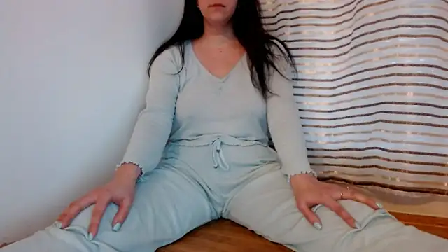 SofiaLenis online show from 05/25/26, 12:22