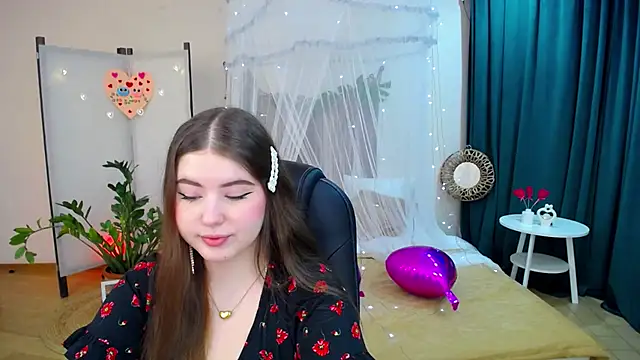 NicoleFoxery online show from 02/15/25, 10:22