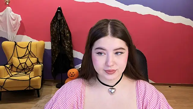 NicoleFoxery online show from 10/29/25, 06:31