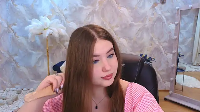 NicoleFoxery online show from 11/12/25, 06:19