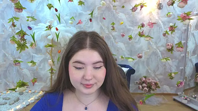 Snapshot of NicoleFoxery chatting on 04/06/26, 08:21 NicoleFoxery online show from 04/06/26, 08:21