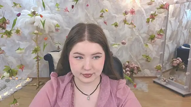 NicoleFoxery online show from 06/18/26, 06:23
