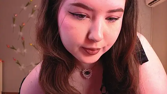 NicoleFoxery online show from 06/25/26, 05:12