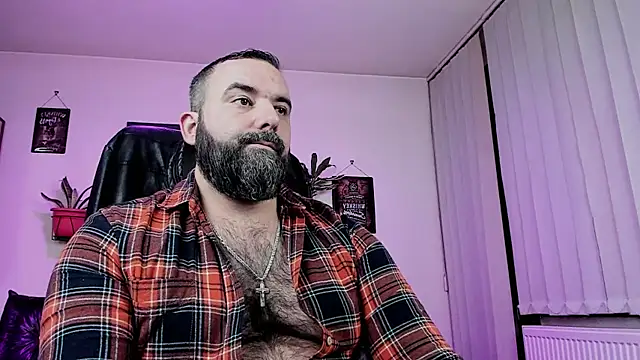 Snapshot of ChristophJules chatting on 02/15/25, 06:12 ChristophJules online show from 02/15/25, 06:12