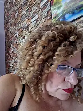 Hot Azaleea online show from 05/22/26, 05:47