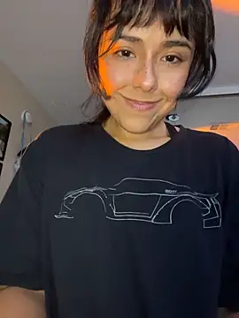 Evie-Luna online show from 11/24/25, 12:10