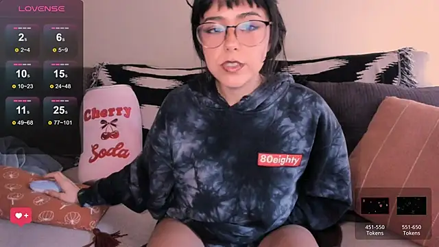 Evie-Luna online show from 11/28/25, 10:12