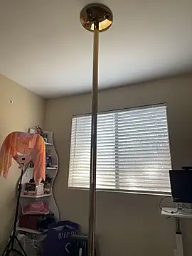 Evie-Luna online show from 12/19/25, 07:10