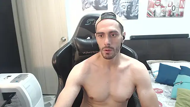 Snapshot of samuelgarcia_ chatting on 12/12/24, 07:52 samuelgarcia online show from 12/12/24, 07:52