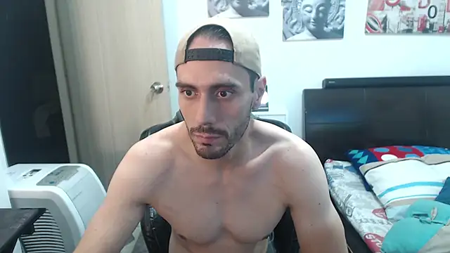 Snapshot of samuelgarcia_ chatting on 12/16/24, 07:26 samuelgarcia online show from 12/16/24, 07:26