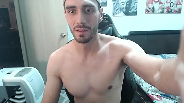 Snapshot of samuelgarcia_ chatting on 12/22/24, 07:54 samuelgarcia online show from 12/22/24, 07:54