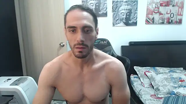 Snapshot of samuelgarcia_ chatting on 01/03/25, 02:08 samuelgarcia online show from 01/03/25, 02:08