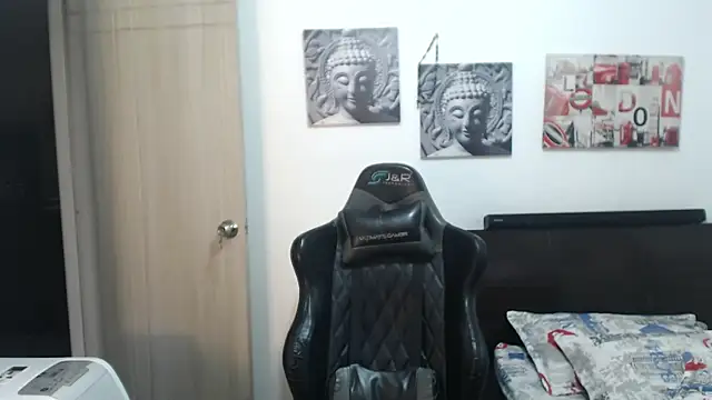 Snapshot of samuelgarcia_ chatting on 01/03/25, 05:10 samuelgarcia online show from 01/03/25, 05:10