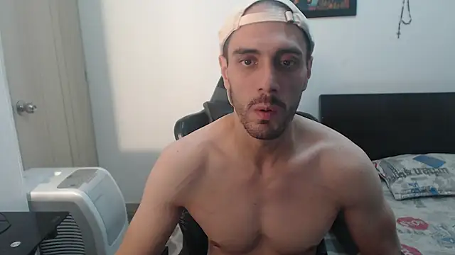 Snapshot of samuelgarcia_ chatting on 03/17/25, 08:40 samuelgarcia online show from 03/17/25, 08:40