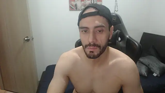 Snapshot of samuelgarcia_ chatting on 09/16/25, 10:27 samuelgarcia online show from 09/16/25, 10:27