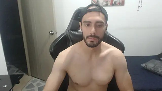 Snapshot of samuelgarcia_ chatting on 09/18/25, 10:17 samuelgarcia online show from 09/18/25, 10:17