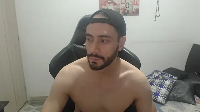 Snapshot of samuelgarcia_ chatting on 10/27/25, 07:23 samuelgarcia online show from 10/27/25, 07:23