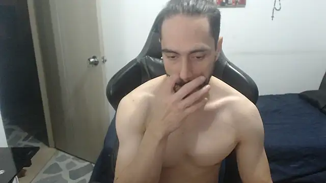 Snapshot of samuelgarcia_ chatting on 12/17/25, 07:47 samuelgarcia online show from 12/17/25, 07:47