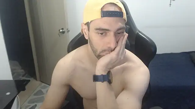 Snapshot of samuelgarcia_ chatting on 01/06/26, 09:24 samuelgarcia online show from 01/06/26, 09:24