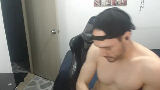 Snapshot of samuelgarcia_ chatting on 02/27/26, 10:04 samuelgarcia online show from 02/27/26, 10:04