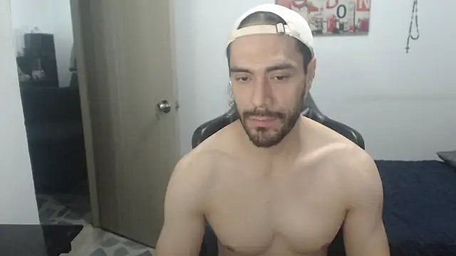 Snapshot of samuelgarcia_ chatting on 04/17/26, 08:28 samuelgarcia online show from 04/17/26, 08:28