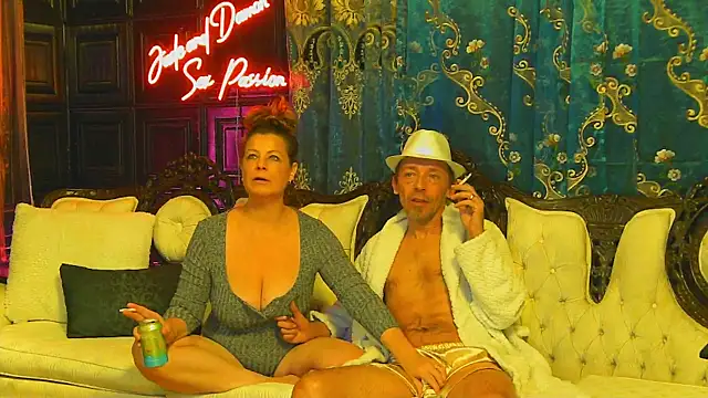 Snapshot of JadeandDamon chatting on 12/01/25, 05:29 JadeandDamon online show from 12/01/25, 05:29