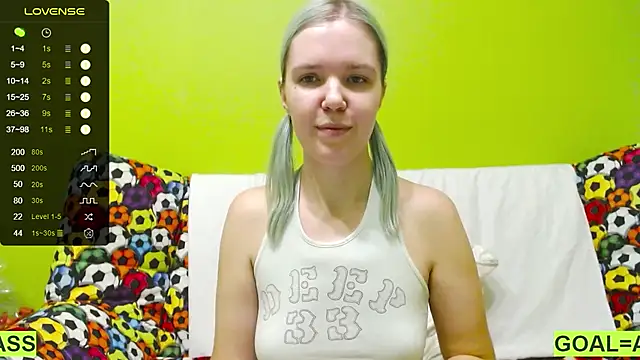 Ultra Meow online show from 02/11/25, 03:18