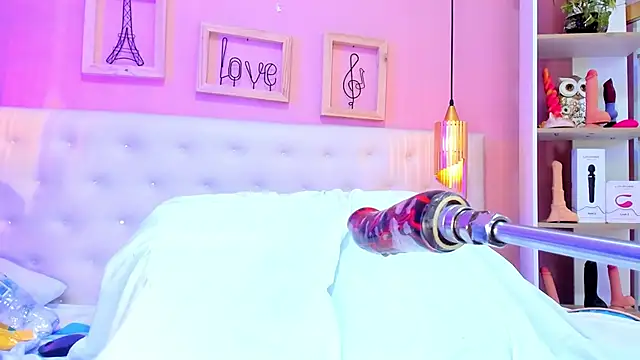 leylla  online show from 01/13/25, 11:38