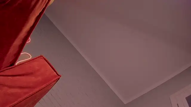 Snapshot of Betty_Pink chatting on 12/09/24, 08:12 Betty Pink online show from 12/09/24, 08:12