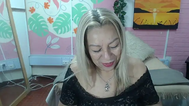 ZAMANTHA online show from 04/28/26, 03:17