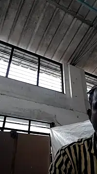 Snapshot of tz143143 chatting on 03/01/25, 10:45 tz143143 online show from 03/01/25, 10:45