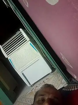 Snapshot of tz143143 chatting on 03/14/25, 07:55 tz143143 online show from 03/14/25, 07:55