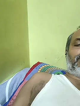 Snapshot of tz143143 chatting on 01/14/26, 08:47 tz143143 online show from 01/14/26, 08:47