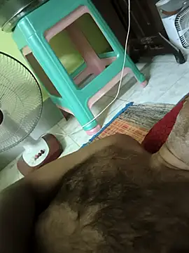 Snapshot of tz143143 chatting on 04/05/26, 08:50 tz143143 online show from 04/05/26, 08:50