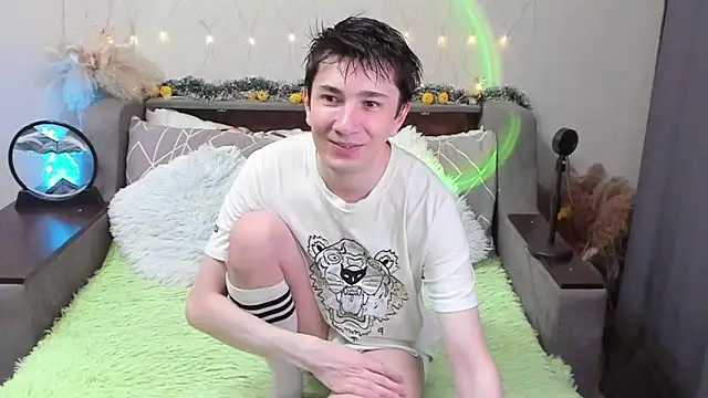 Yumi steve online show from 10/25/25, 05:51