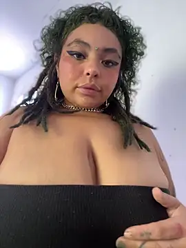 PrincessLauren420 online show from 04/27/26, 09:24