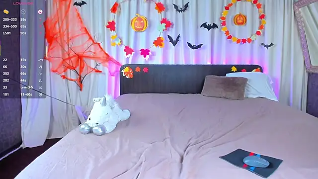 JesikaLooove online show from 10/29/25, 07:43